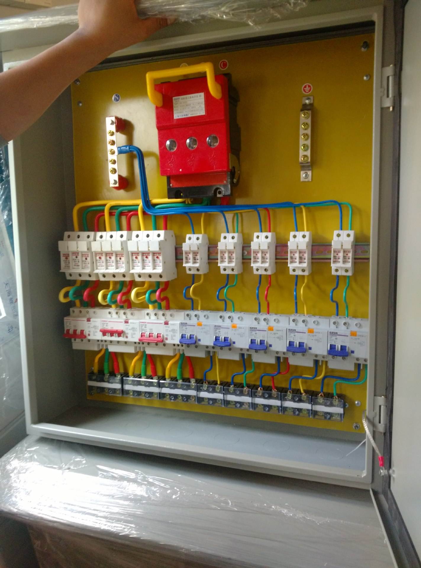 三级配电箱的作用